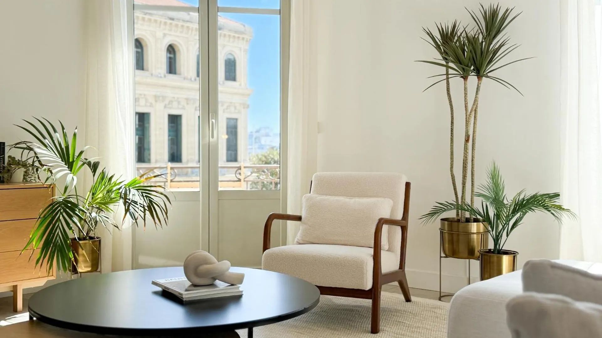 Cornut 4A Apartment Cannes