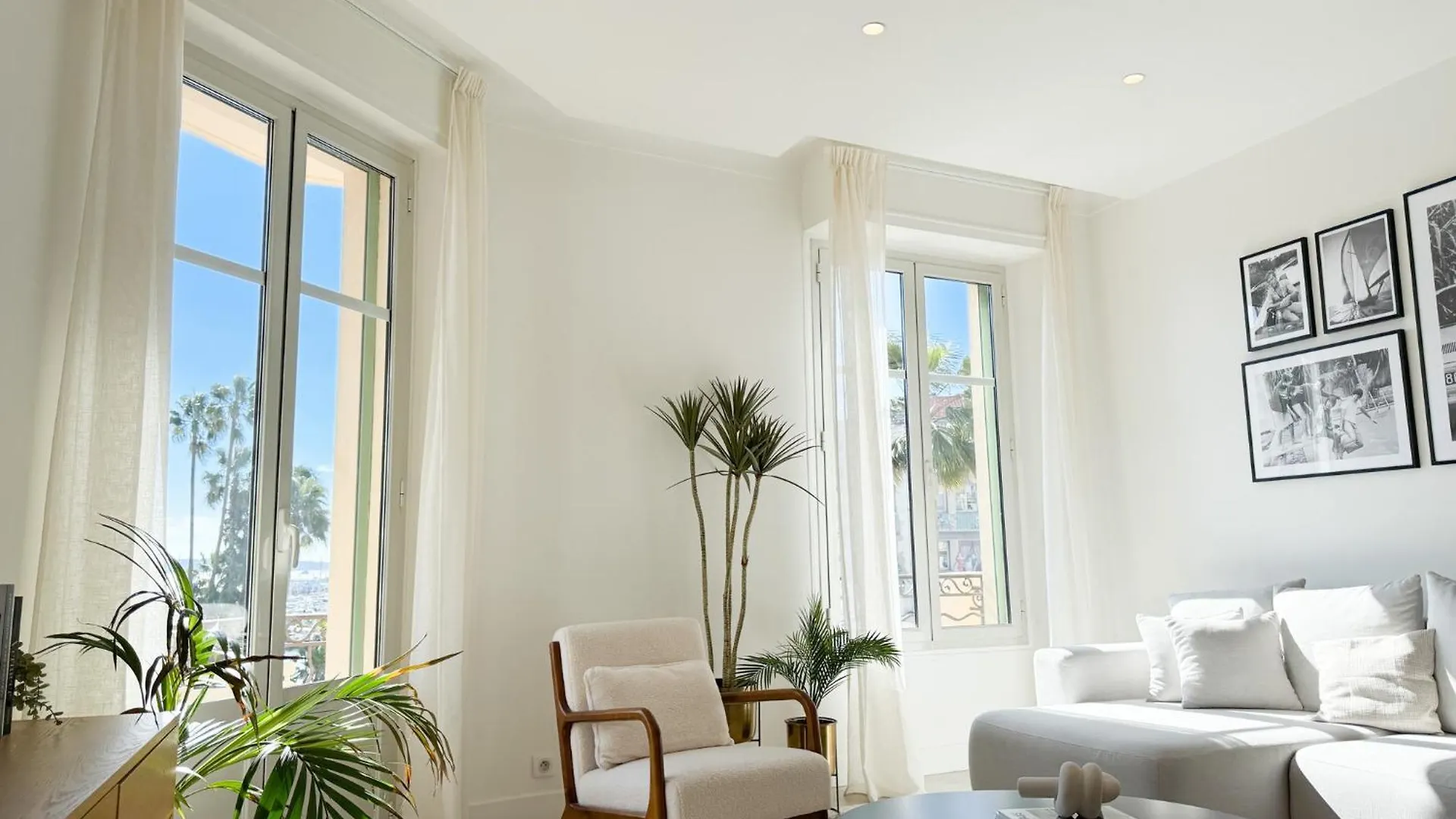 Cornut 4A Apartment Cannes 0*,  France