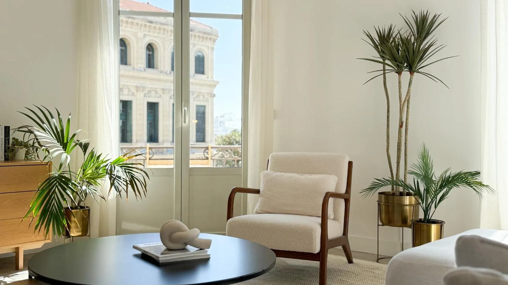 Cornut 4A Apartment Cannes